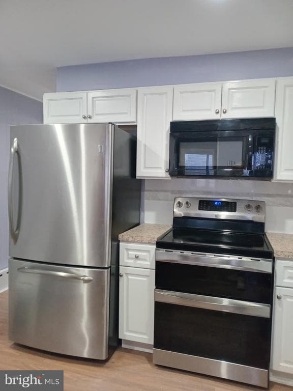 Building Photo - 657 Pine Hill St