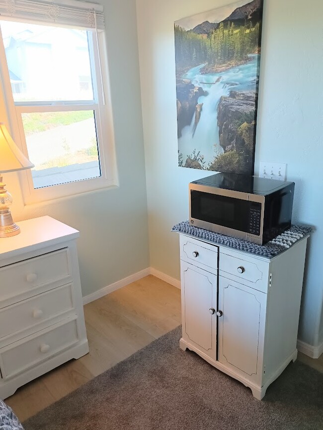 Building Photo - 1620-1624 York Dr