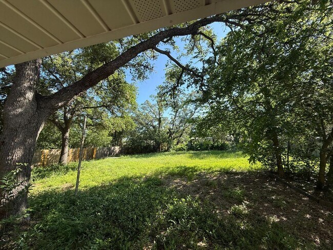 Building Photo - 10606 Millspring