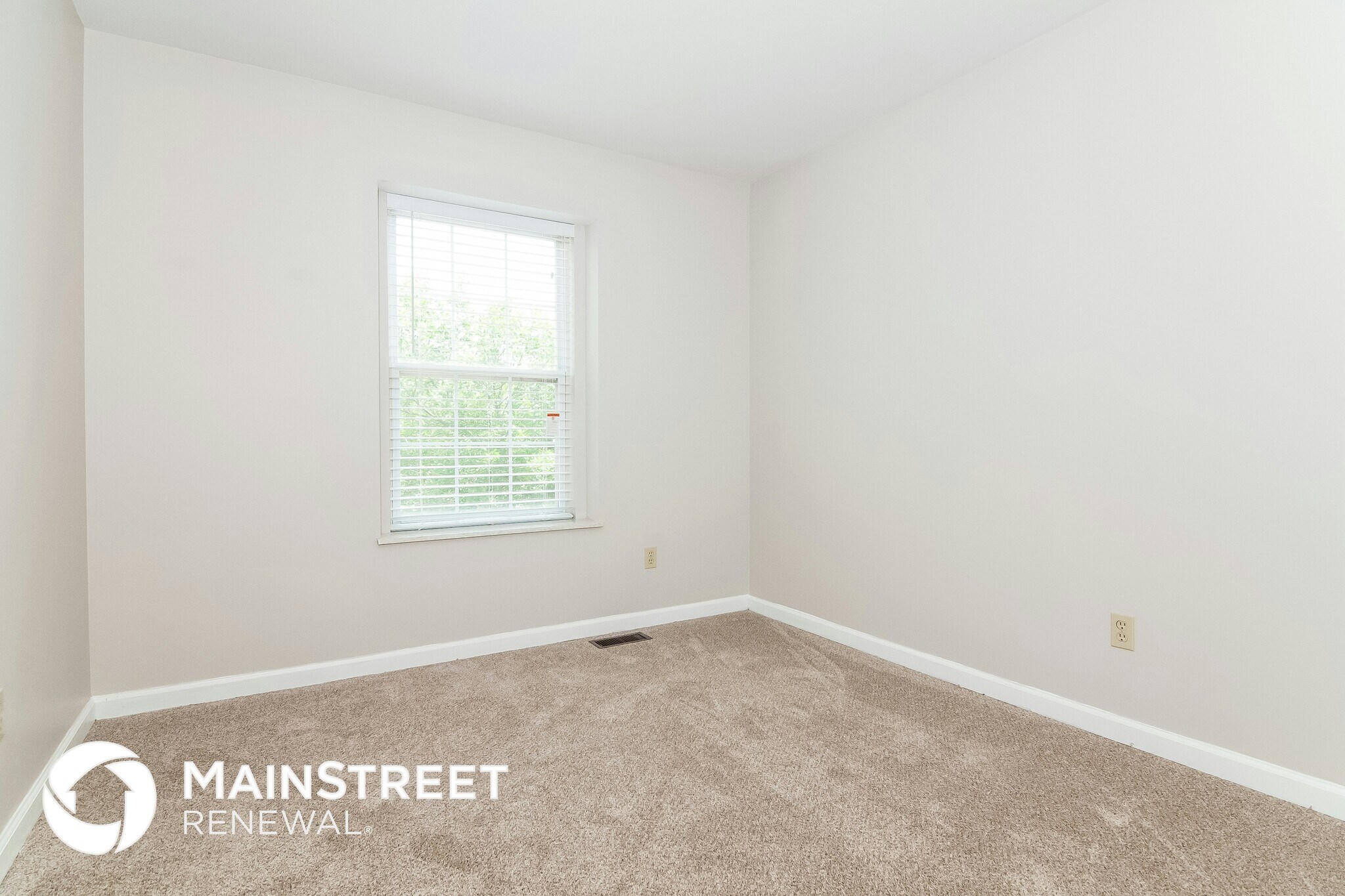 Building Photo - 1201 Garden Village Dr