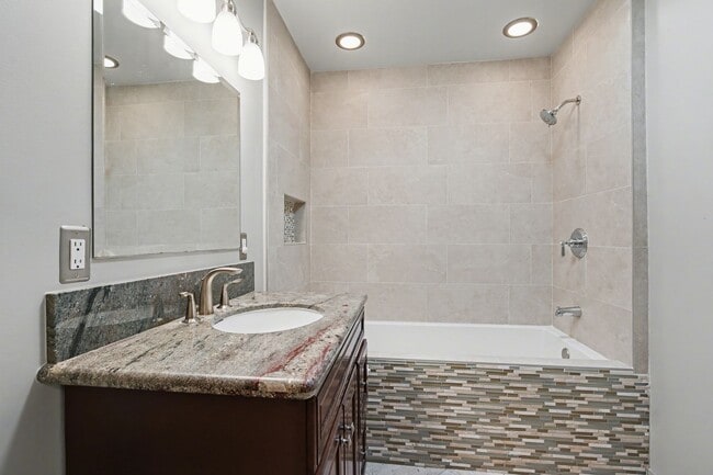 Building Photo - 2450 Queensberry Road • Pasadena 4BR | 3BA |