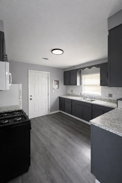 Building Photo - 3643 Elsa Ave