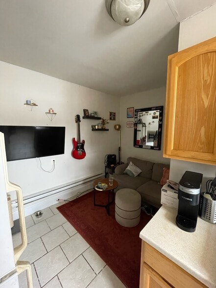 Building Photo - 2209 S 15th St