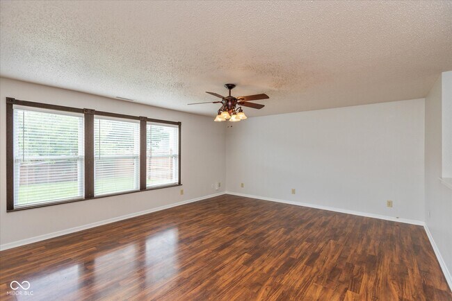 Building Photo - 2372 Cedarmill Dr
