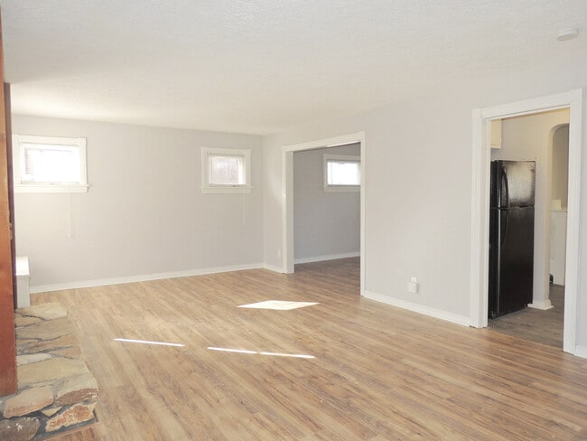 Building Photo - Impressively Renovated 4 Bedroom Cleveland Heights, Ohio Colonial for Rent!