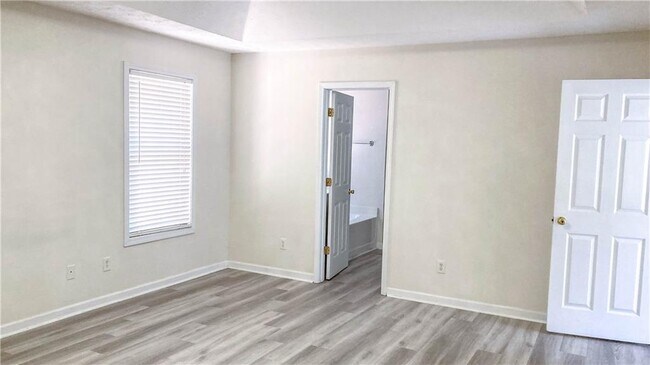 Building Photo - 570 Sterling Pointe Ct NW