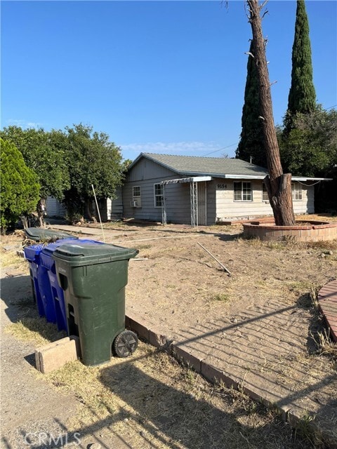 Building Photo - 9154 Laurel Ave