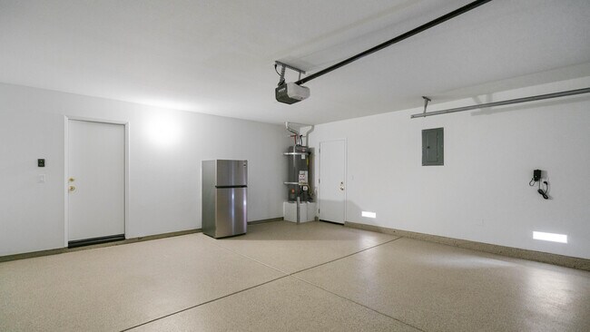 Building Photo - 48509 Calle Carmello