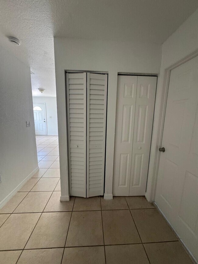 Building Photo - 240 NW 56th St