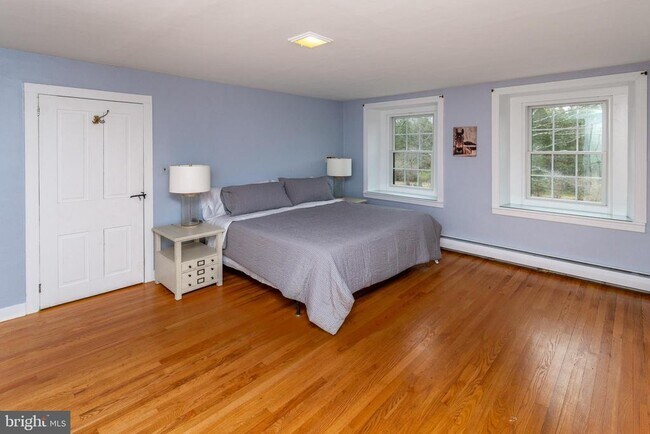 Building Photo - 180 Municipal Rd