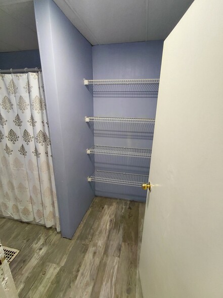 Building Photo - 16 Goethe St