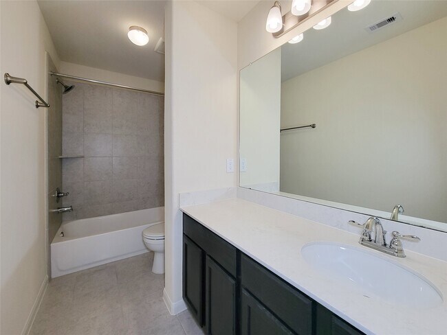 Building Photo - 17018 Taffaine Dr