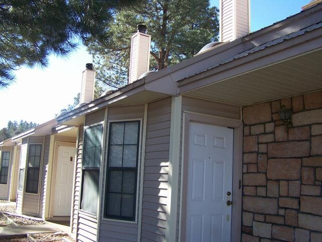Primary Photo - Aspen Circle Apartments