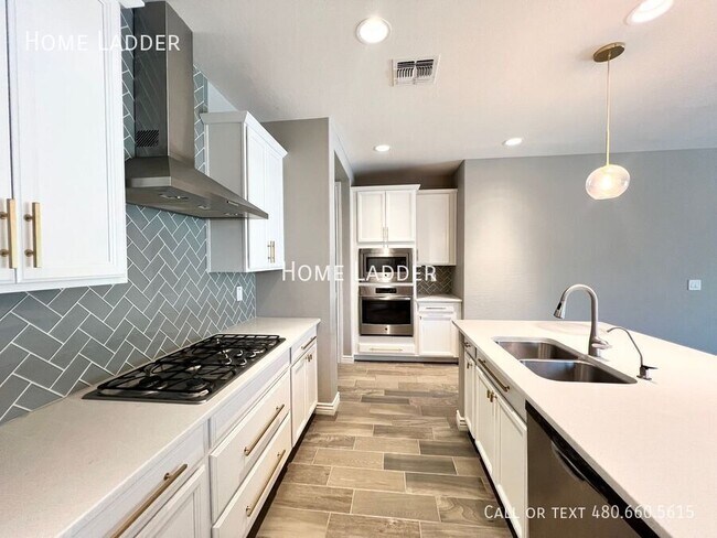 Building Photo - 2039 S Osborn Ln