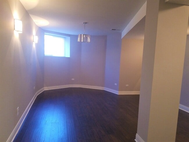 Building Photo - 4518 S King Dr