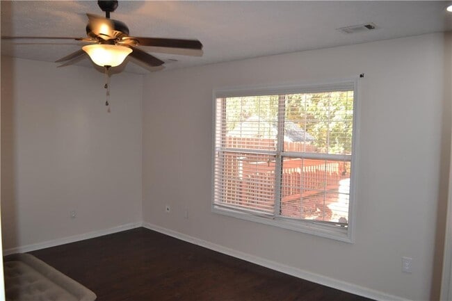 Building Photo - 2849 Arendel Dr