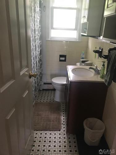 Building Photo - 25 Billings St