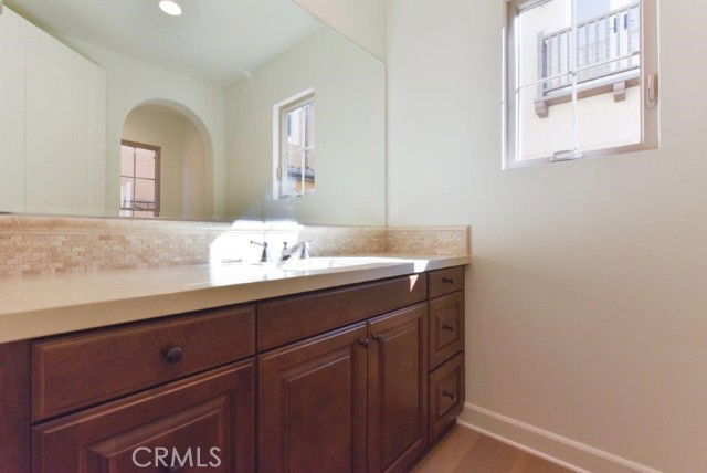 Building Photo - 8 Last Bloom