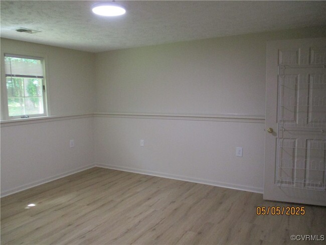 Building Photo - 3100 Wallaby Trce