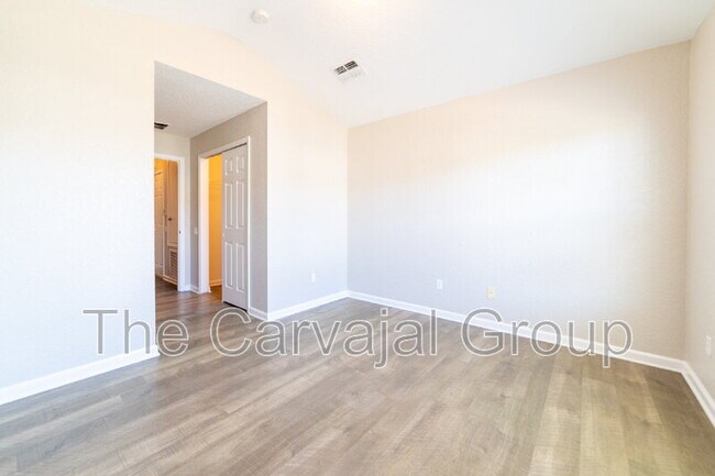 Building Photo - 1017 Enclair St