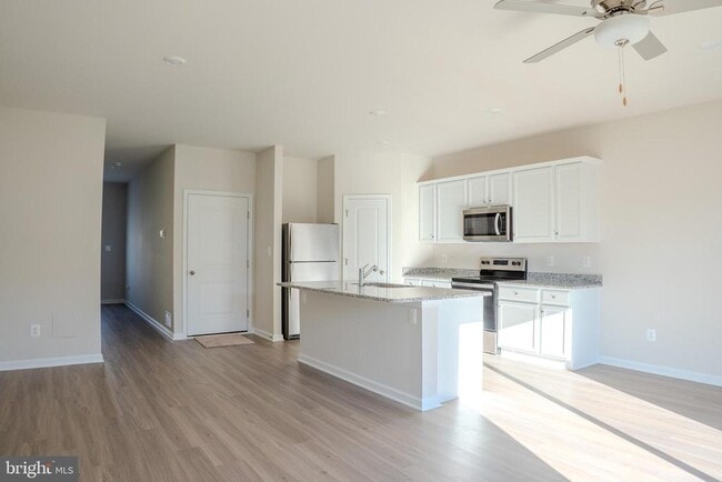 Building Photo - 104 Cramsford St