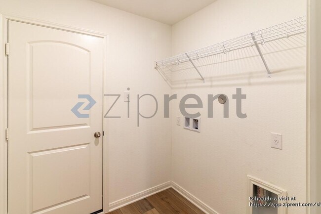 Building Photo - 366 Fairlawn Wy