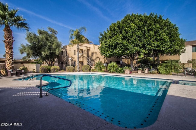 Building Photo - 7950 E Starlight Way