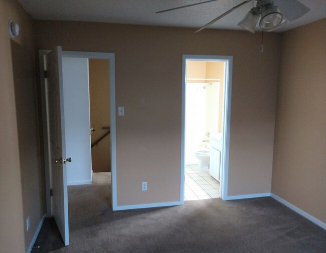Building Photo - 1102 Covey Ln
