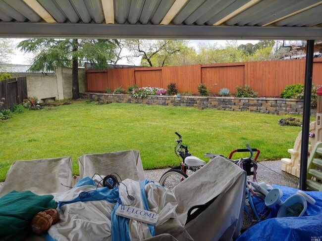 Building Photo - 7309 Roxanne Ln