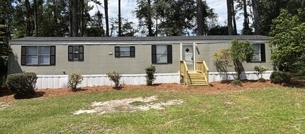 Building Photo - 1525 Wade-Stedman Rd