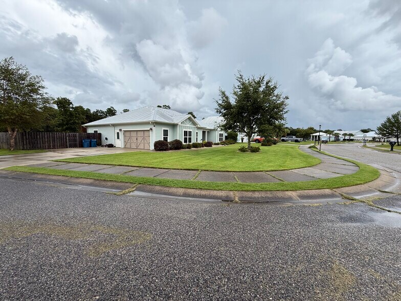 Building Photo - 1270 Dorado Way