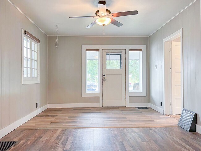 Building Photo - 315 Wyoming Ave