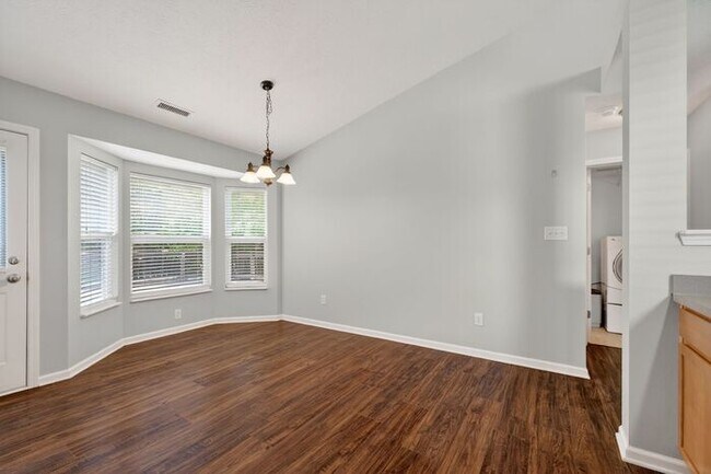 Building Photo - Walk to Parks, Trails & Local Attractions in Prime Fishers Location