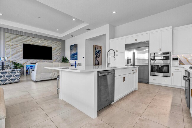 Building Photo - 9524 Riverside Pk Dr