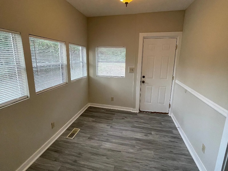 Building Photo - 3587 Midway Rd