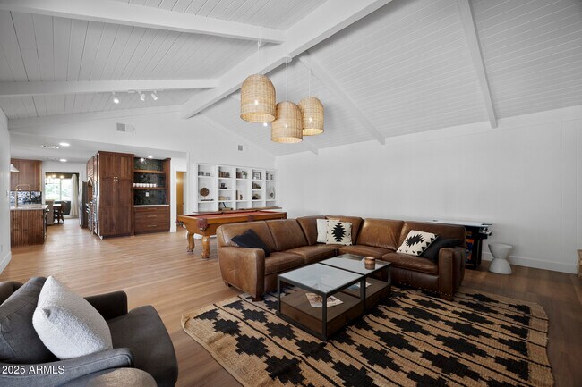 Building Photo - 10848 N 66th St