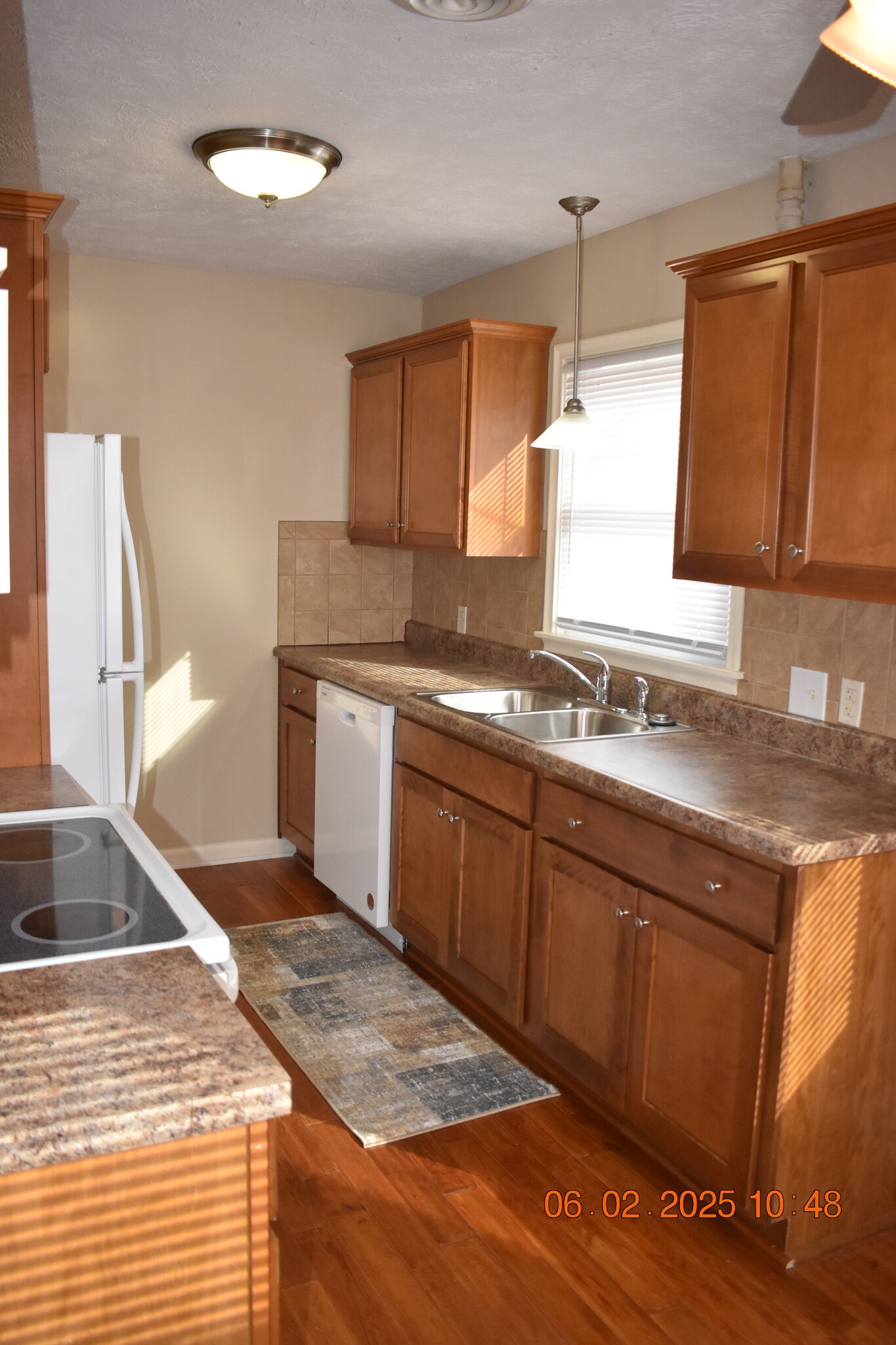 Building Photo - 711 S 68th Ave