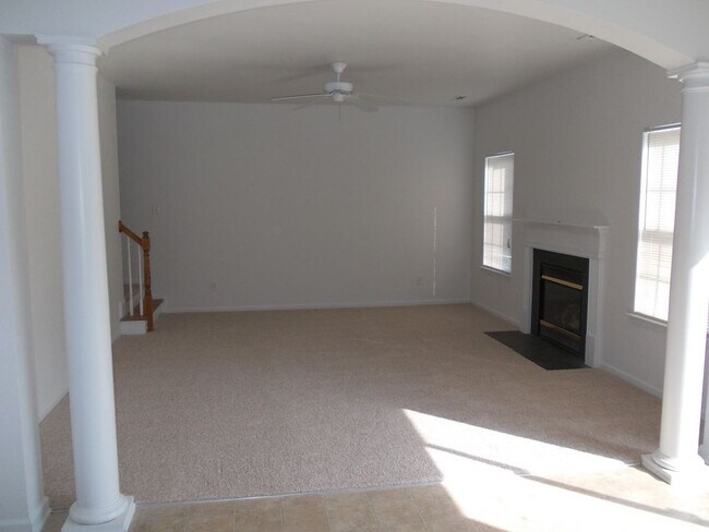 Building Photo - COMING SOON!!!  Large 4 bedroom home near UNCC