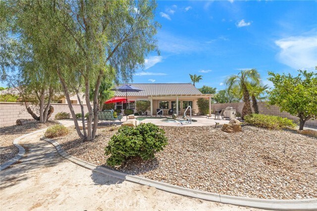Building Photo - 39371 Blossom Cir