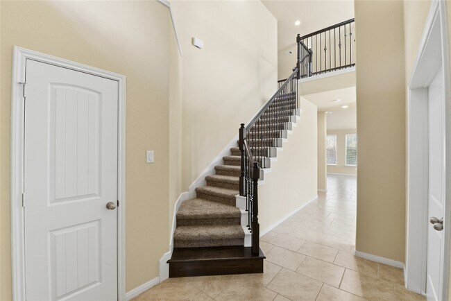 Building Photo - 23207 Verita Ct