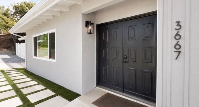 Building Photo - 3667 Agua Dulce Blvd