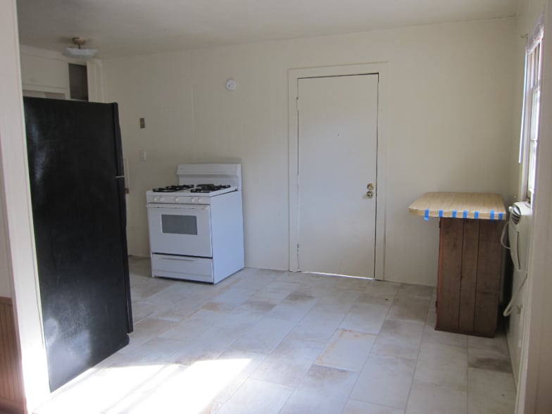 Building Photo - 414 Trinity St