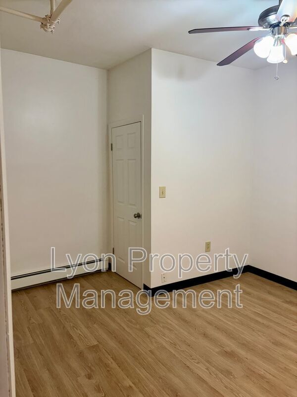 Building Photo - 50 Hedley Ave