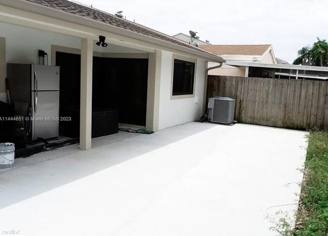 Building Photo - 3 br, 2 bath House - 21900 SW 100th Pl