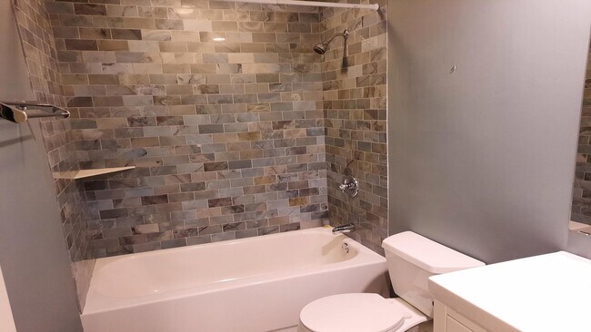 Building Photo - 1101 Dodge Ave