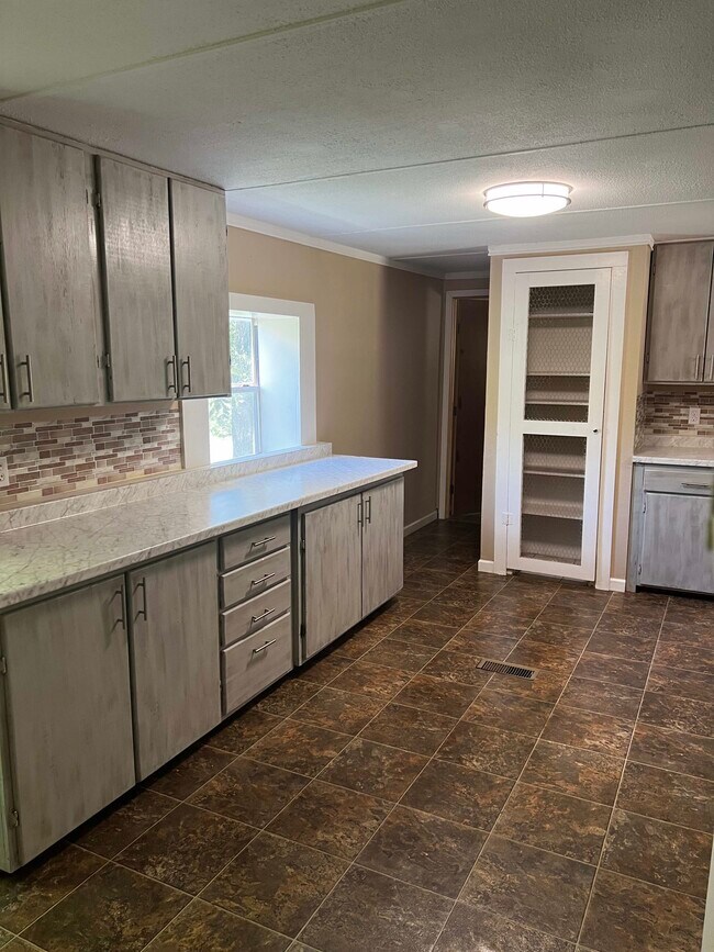 Building Photo - 19638 6th St