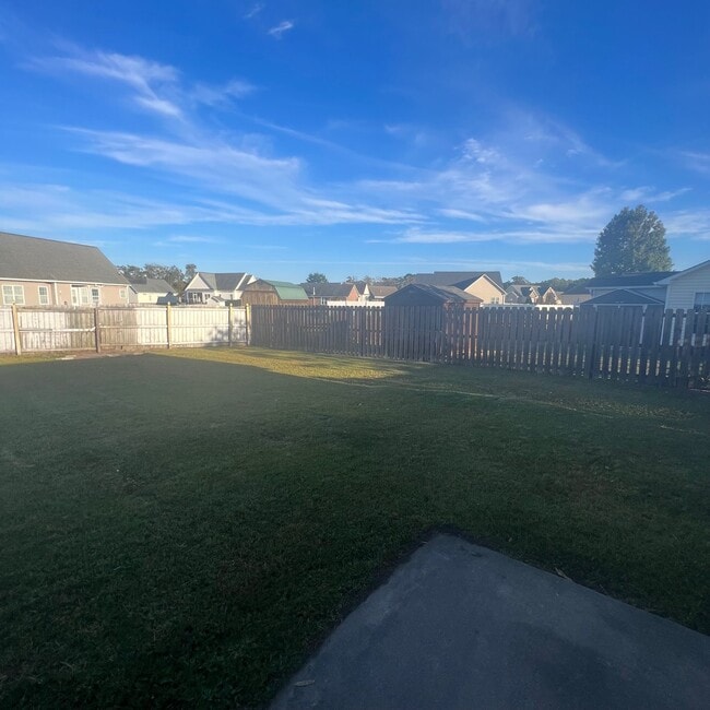 Building Photo - 310 Jeremy Ln