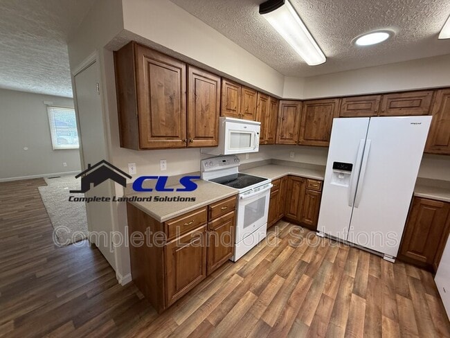 Building Photo - 1752 E Morgan Dr