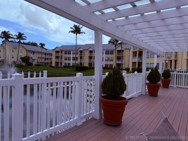 Building Photo - 6347 La Costa Dr
