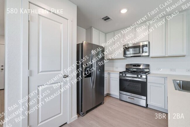 Building Photo - 580 Kathleen Pike